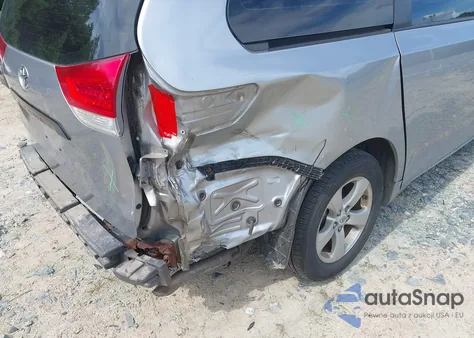 2011 Toyota Sienna Base V6 из США, поврежденный, VIN 5TDZK3DC0BS023057